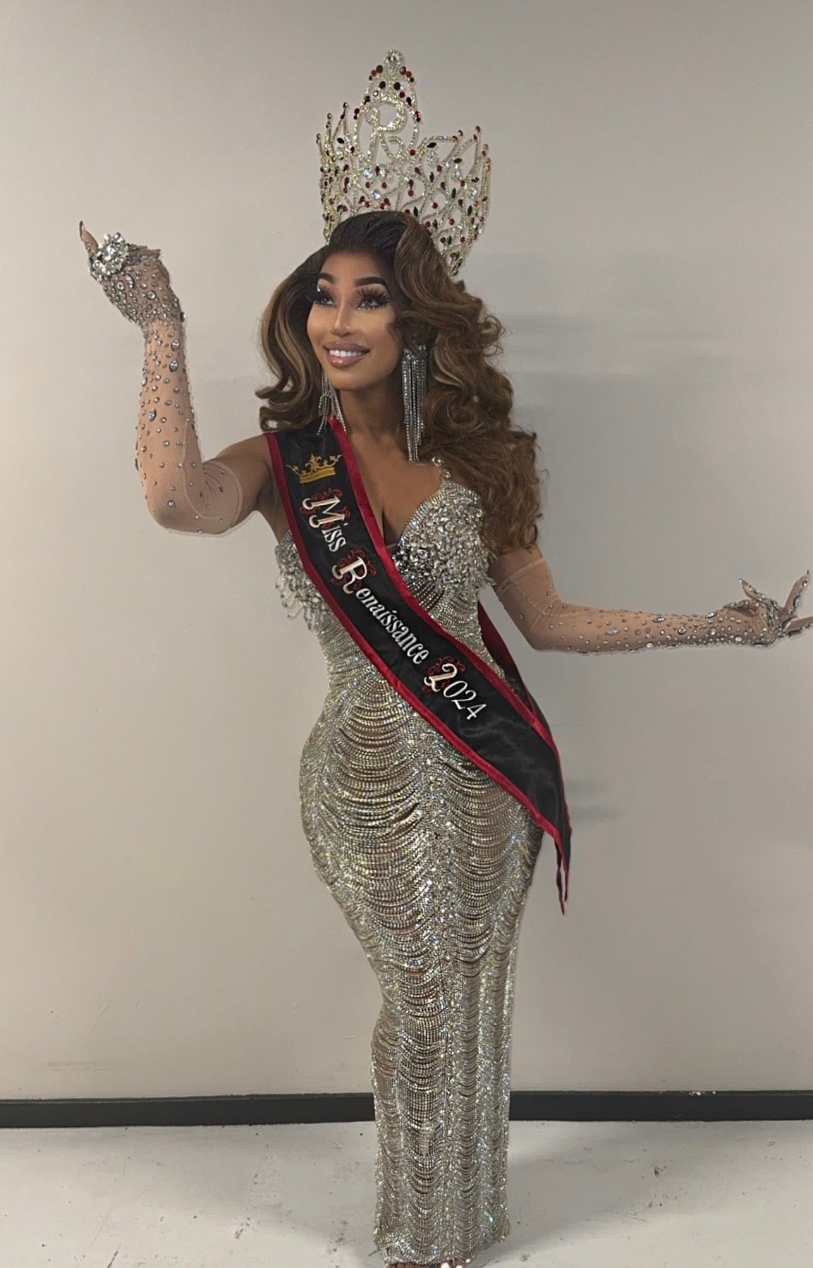 Diamond Chain Haute Couture Gown
Fall 2023 Collection DEPOSIT ONLY