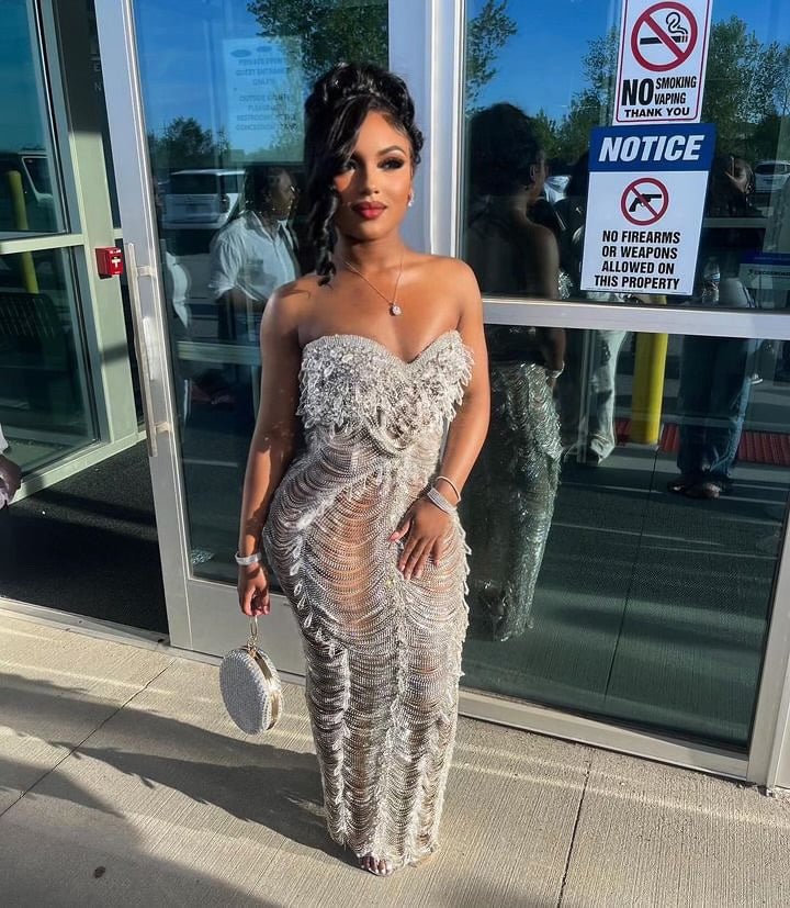 Diamond Chain Haute Couture Gown
Fall 2023 Collection DEPOSIT ONLY